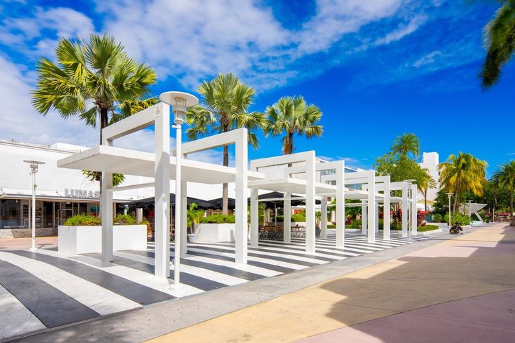 Lincoln Road Mall