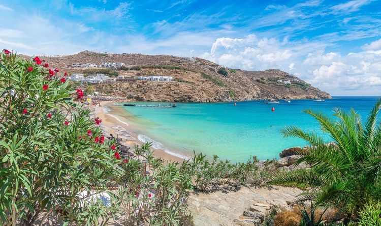 Super Paradise Beach