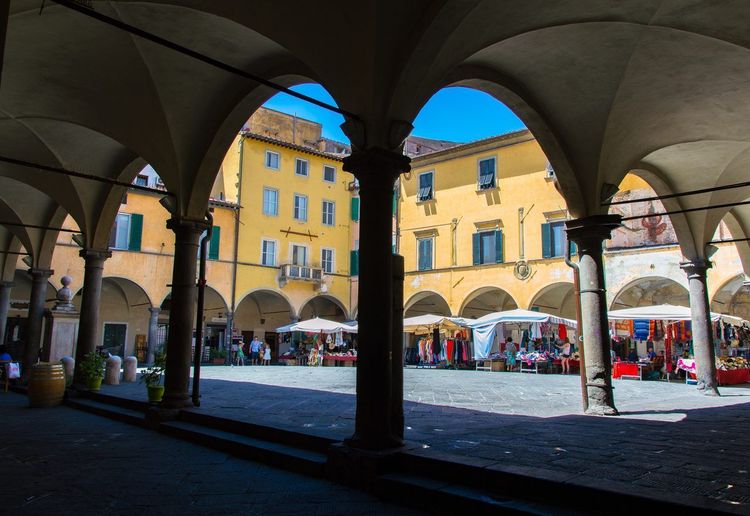 Piazza delle Vettovaglie