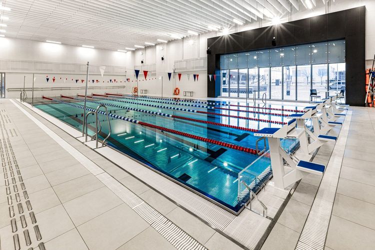 piscine patinoire intérieure