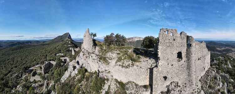 ruines-chateau-montferrand