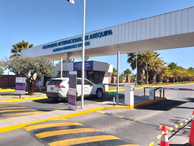 Aéroport Rodríguez Ballón