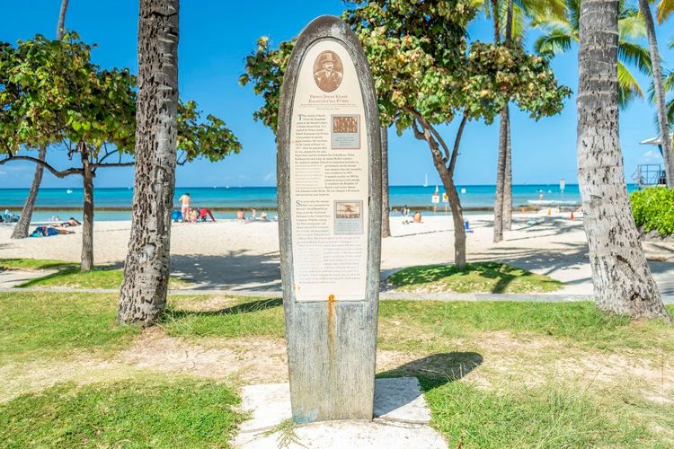 Kuhio Beach Park
