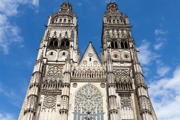tours cathedrale saint gatien
