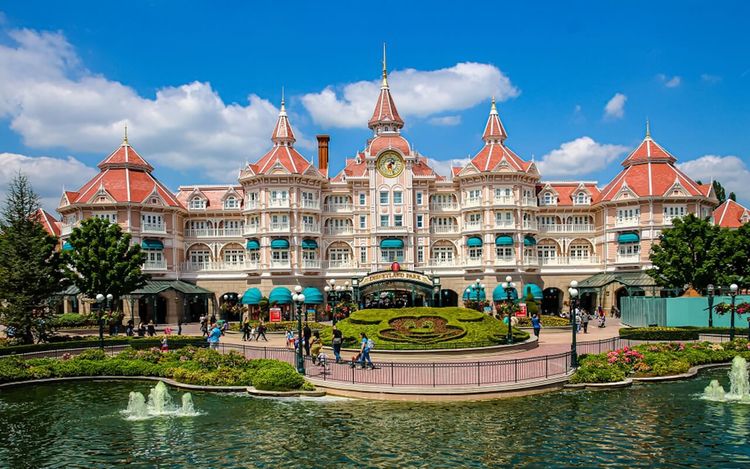 disneyland (1) (1)