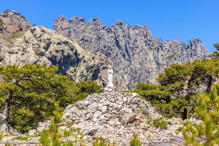 notre-dame-des-neiges-aiguilles-de-bavella