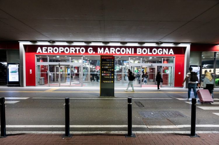 Aéroport Guglielmo Marconi
