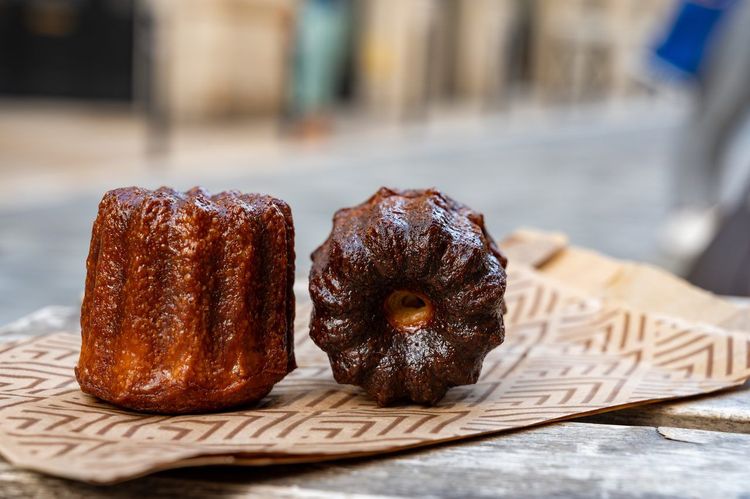cannelés bordelais