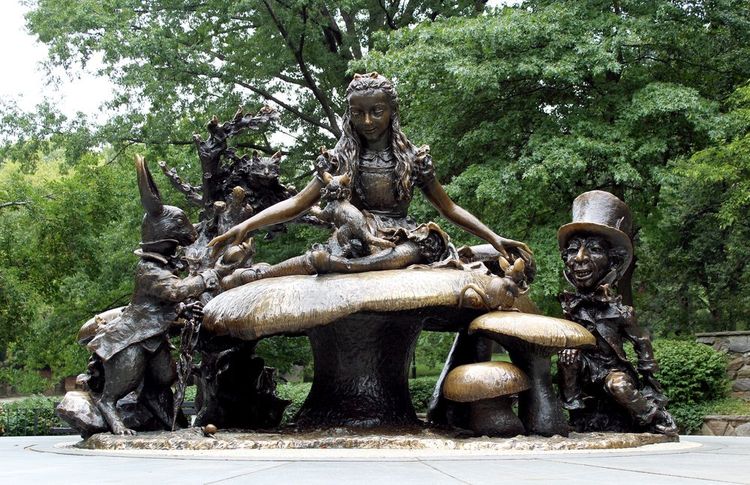 sculpture-alice-aux-pays-des-merveilles-central-park
