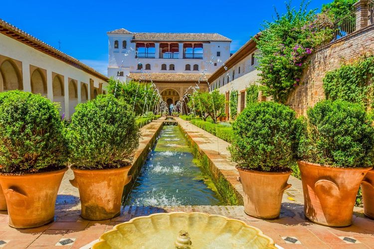 Patio de la Acequia