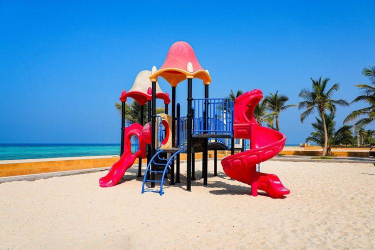 aire de jeux enfants mer