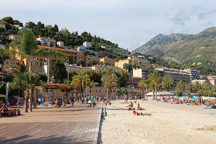 Plage des Sablettes Menton