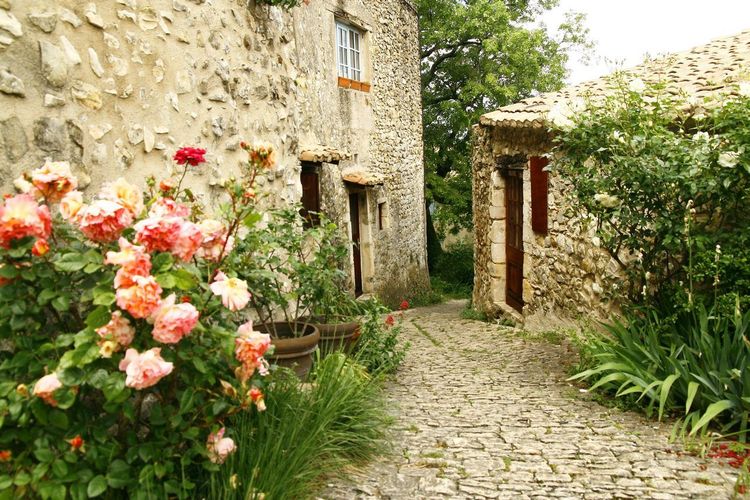 Mirmande village
