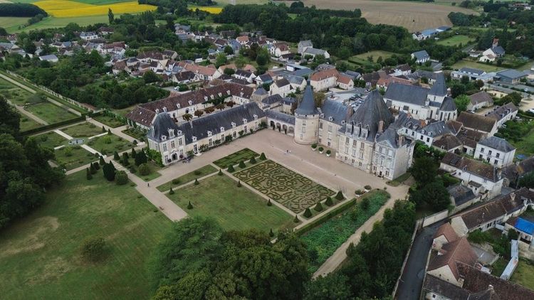chateau-azay-le-ferron