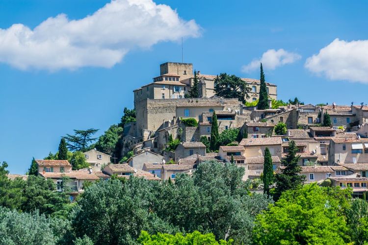Ansouis-forteresse-medievale