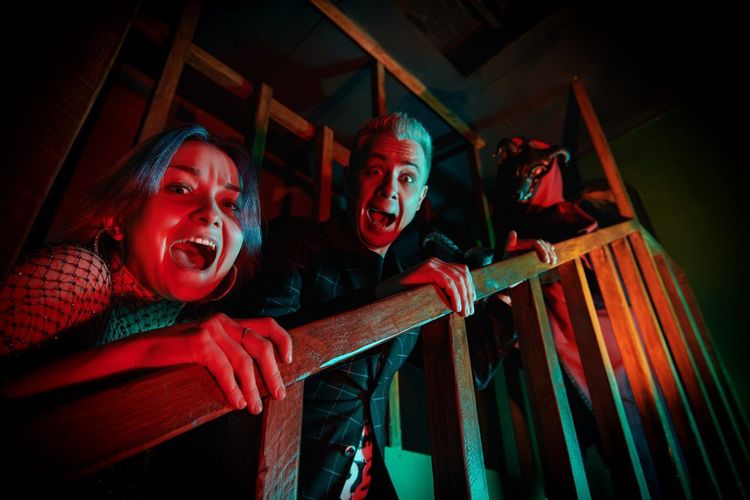 escape game couple
