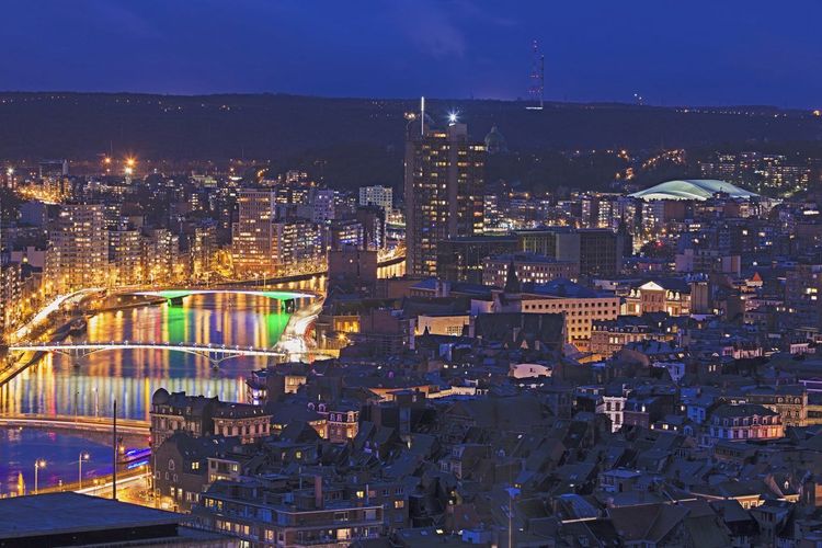 Liège by night