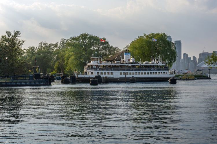 Toronto Islands ferry