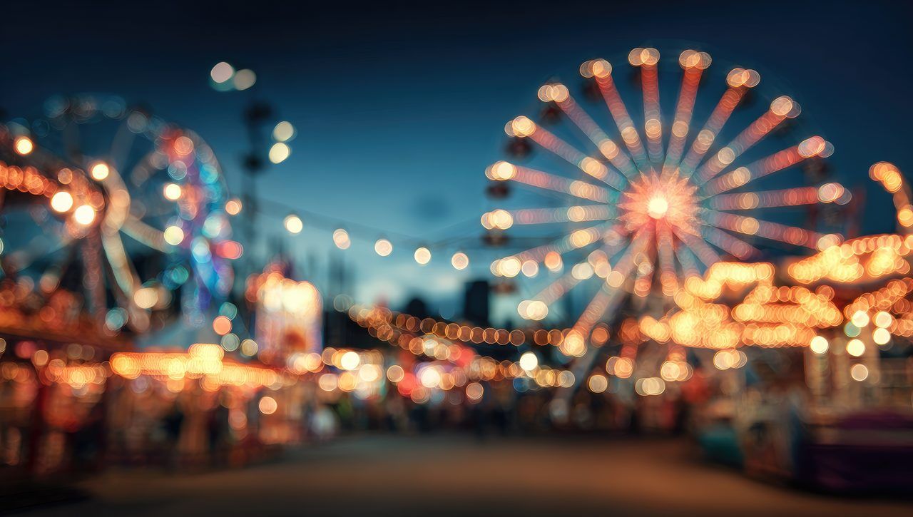 Grande roue foraine nuit