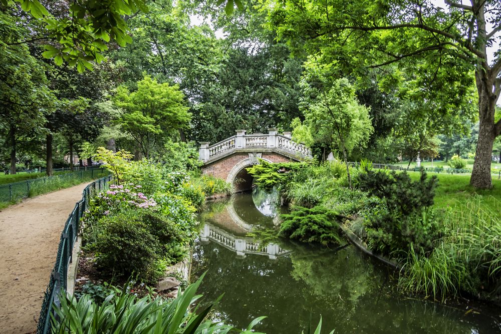 Parc,Monceau,(1778),Is,A,Public,Park,Located,In,The
