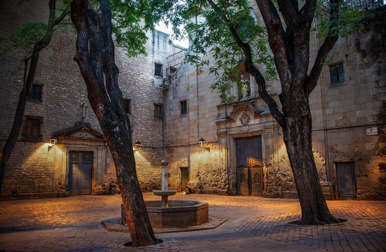 Plaça de Sant Felip Neri