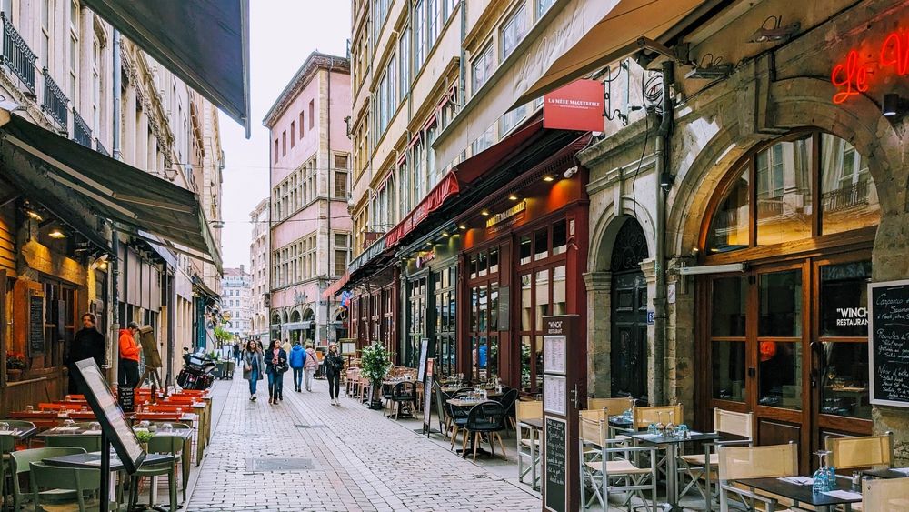Lyon,,France, ,September,15,,2024:,Lively,Street,View,In