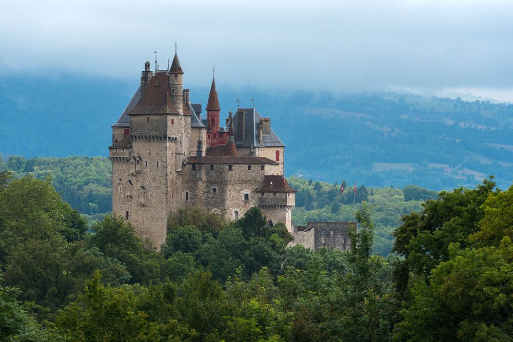 chateau-menthon-saint-bernard