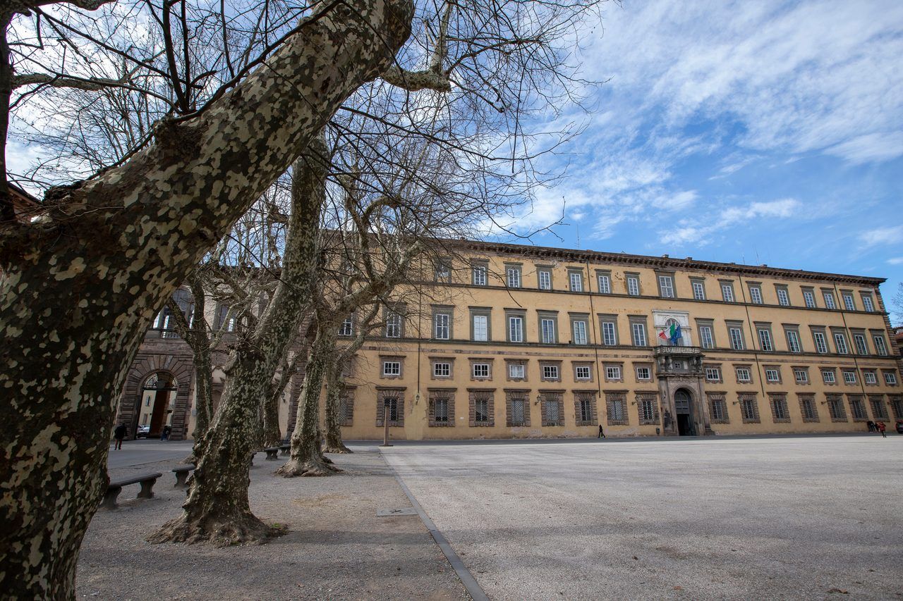 Piazza Napoleone Lucques