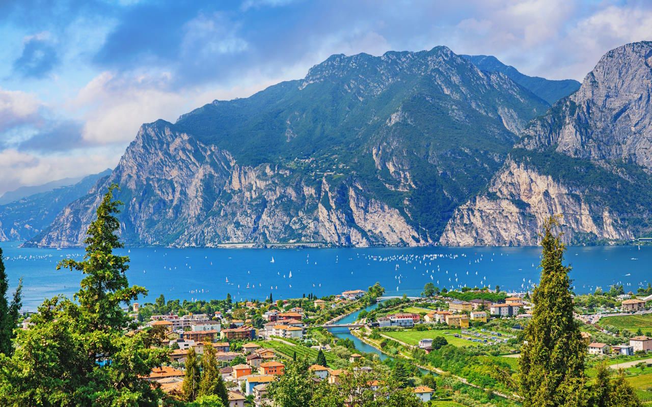 Faire un road trip autour du Lac de Garde