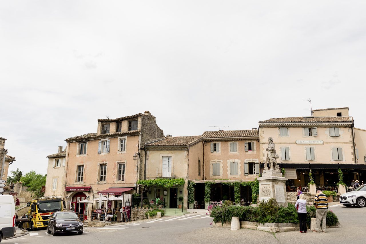 Gordes printemps
