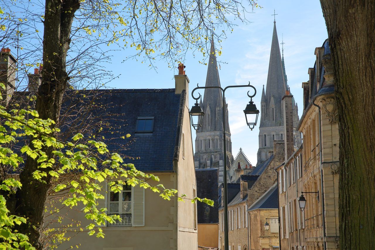 Place Charles de Gaulle Bayeux