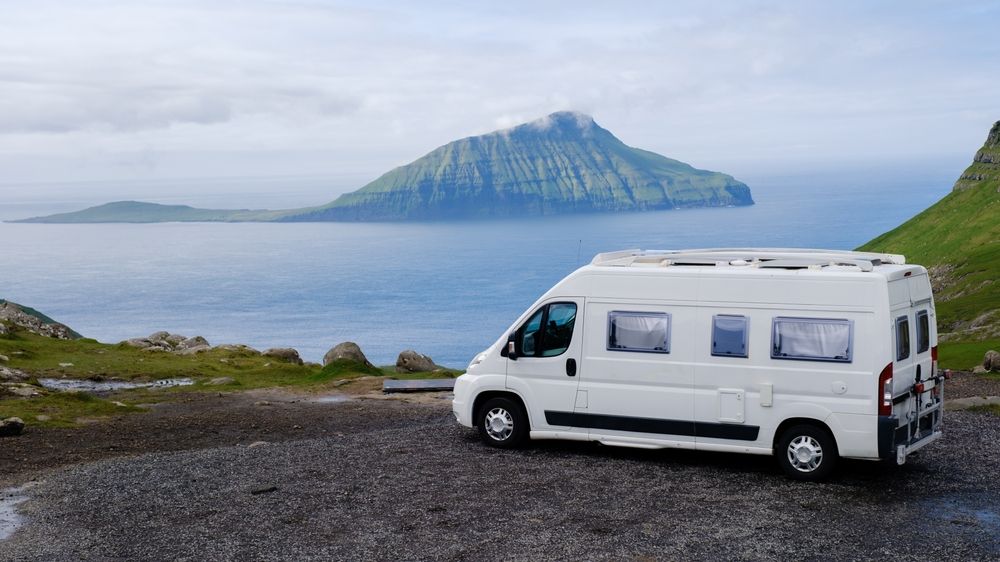 Découvrir l’Islande en camping-car : conseils, infos et aires.