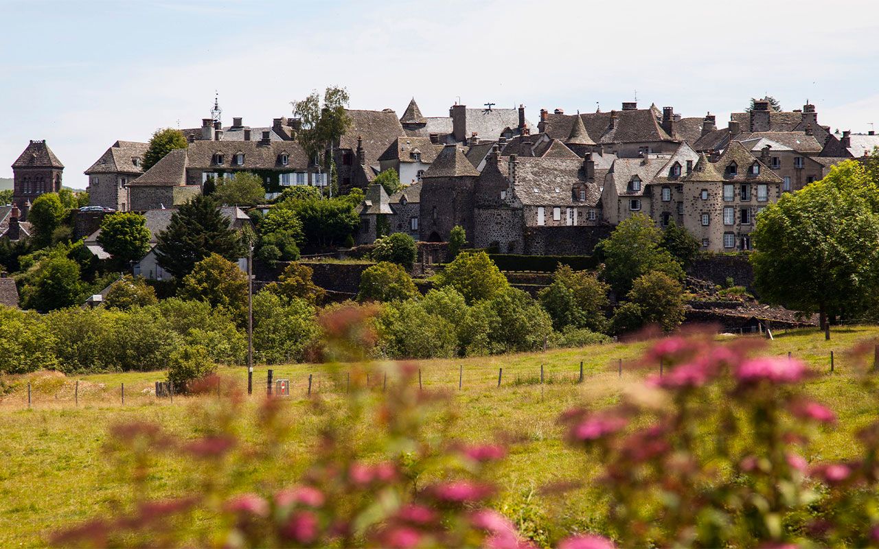 Les 12 plus beaux villages du Cantal qui méritent le détour