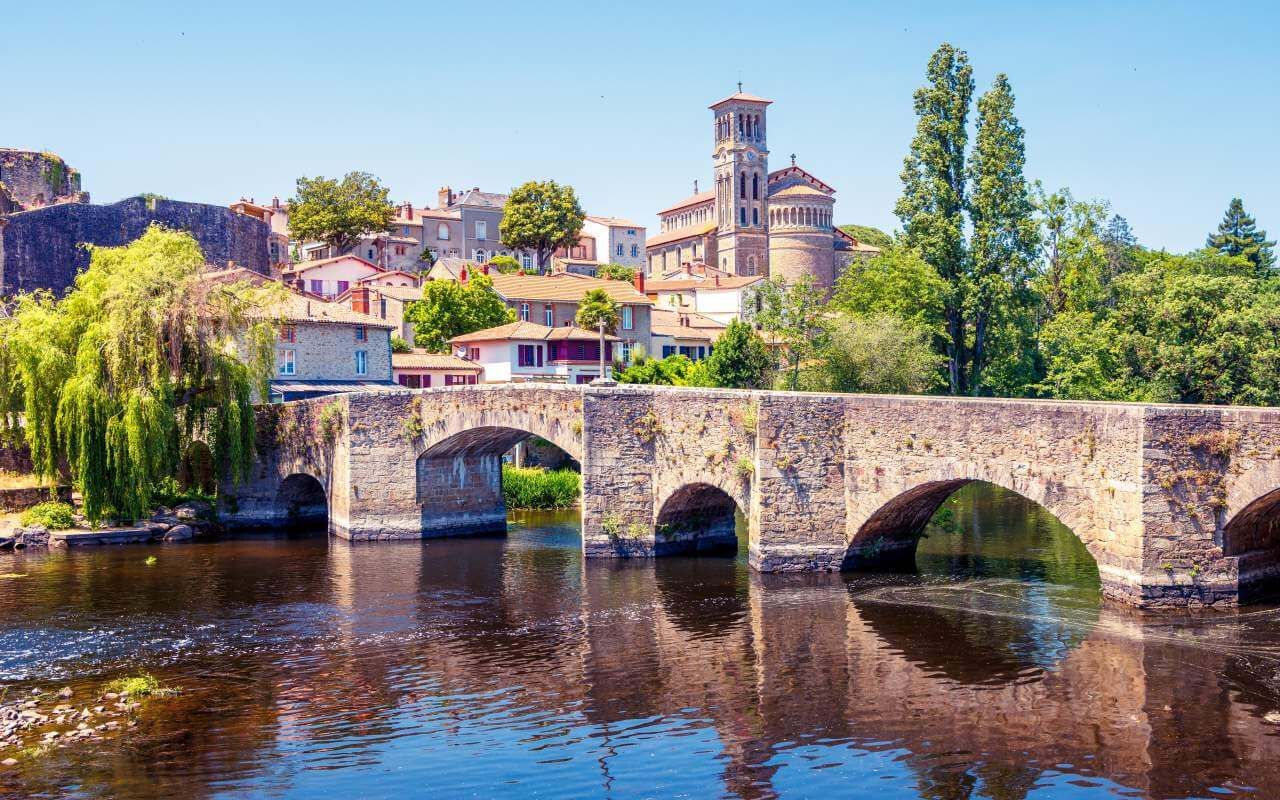 Les 5 plus beaux villages autour de Nantes à découvrir cet Automne