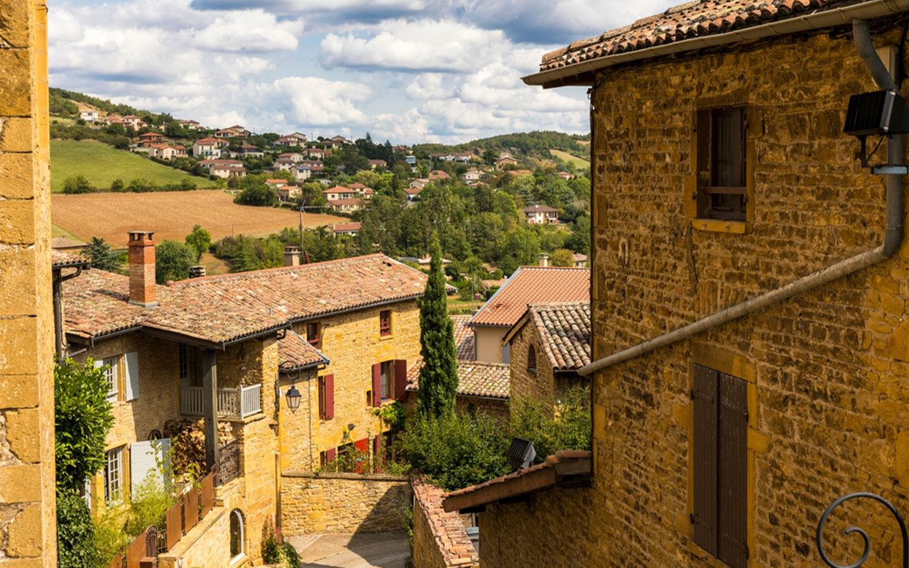 Les 9 plus beaux villages du Beaujolais, des trésors à découvrir