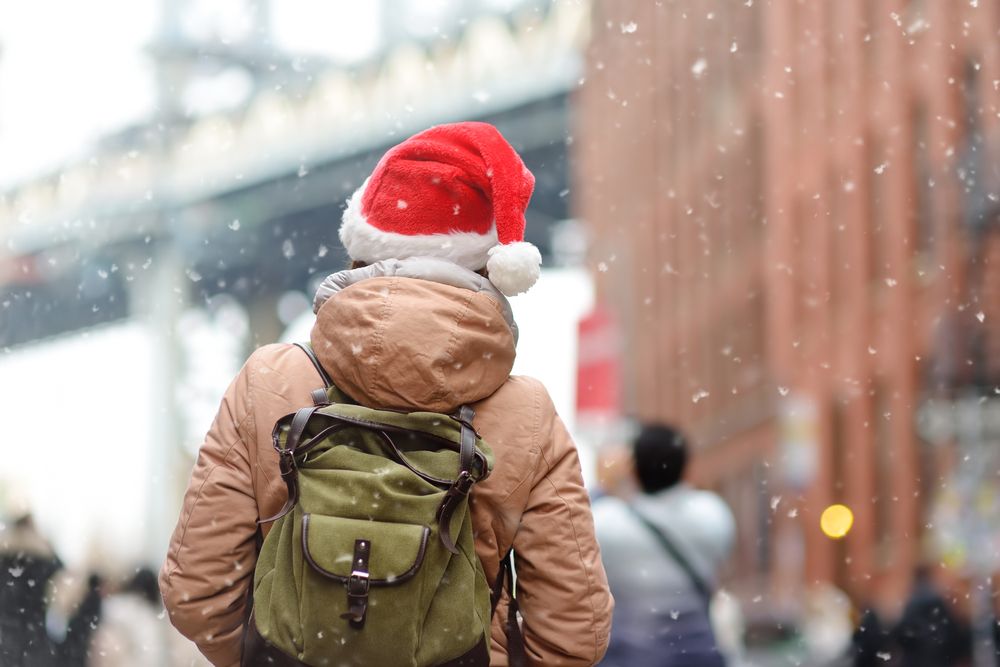 woman-christmas-travel