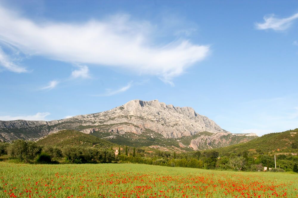 La montagne Sainte-Victoire : randonnées, activités et visites