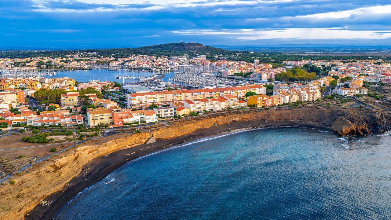 Plage du Cap d'Agde : le guide complet des 20 plages à découvrir en 2026