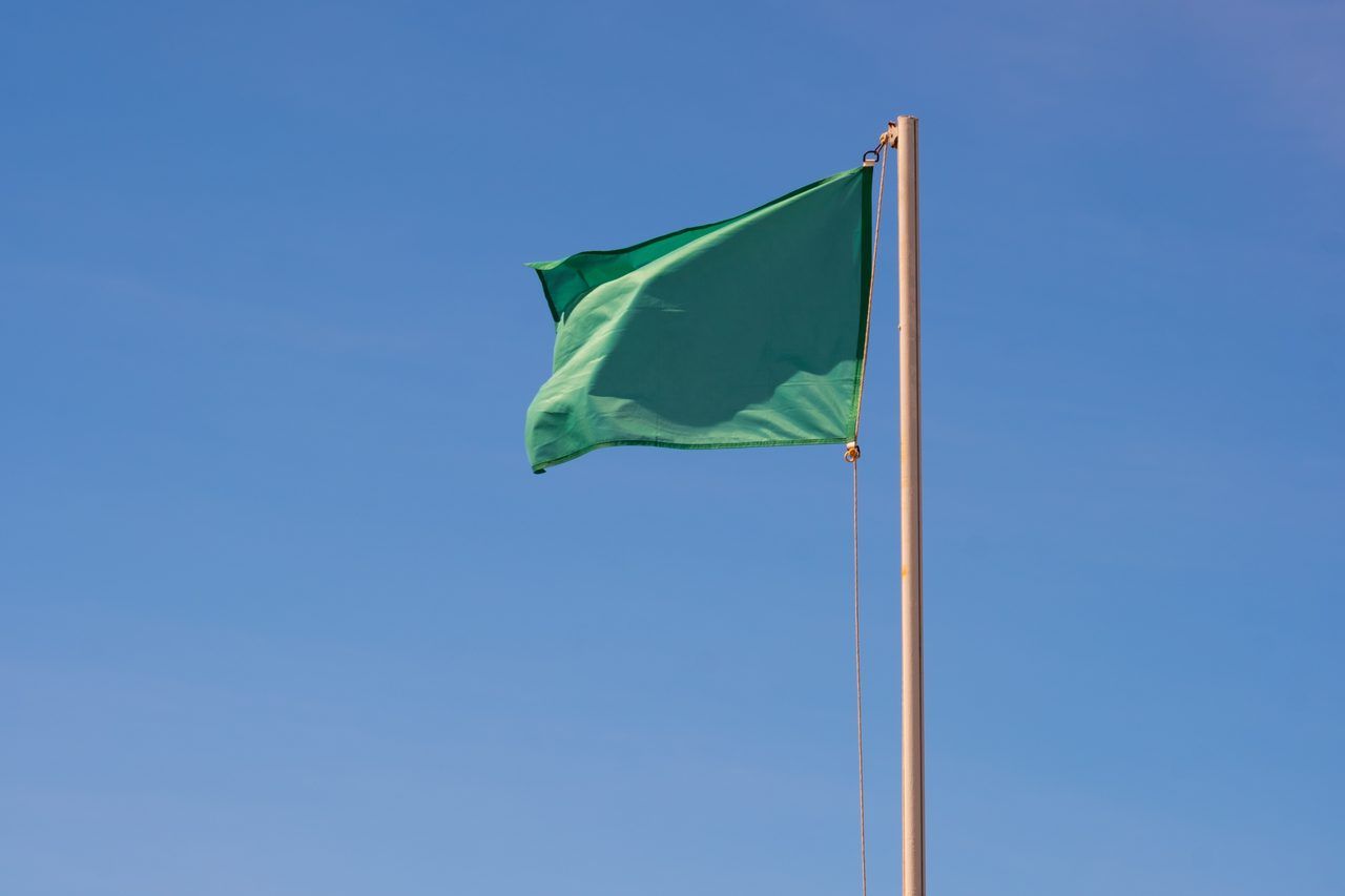 drapeau baignade surveillance