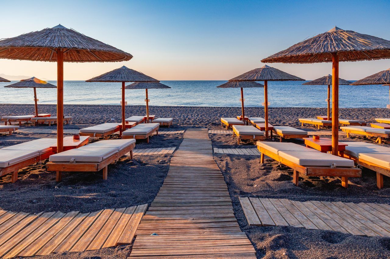 Plage Perissa Santorin