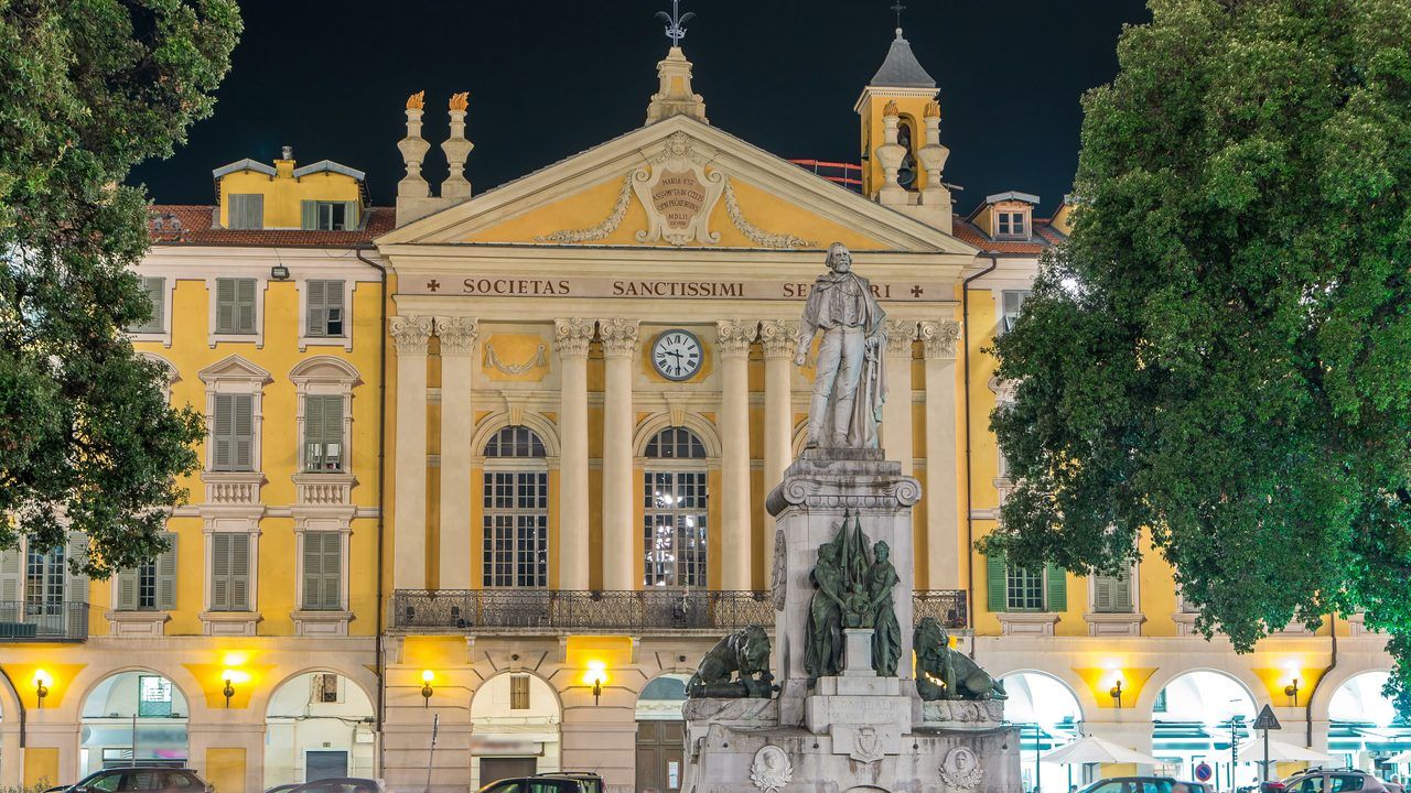 Place Garibaldi Nice