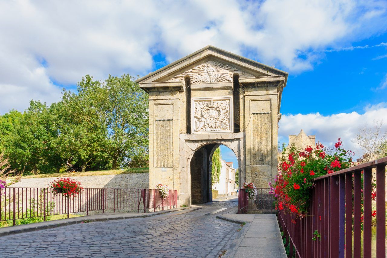 Que faire à Bergues en 2026 : 16 expériences dans la cité fortifiée du Nord