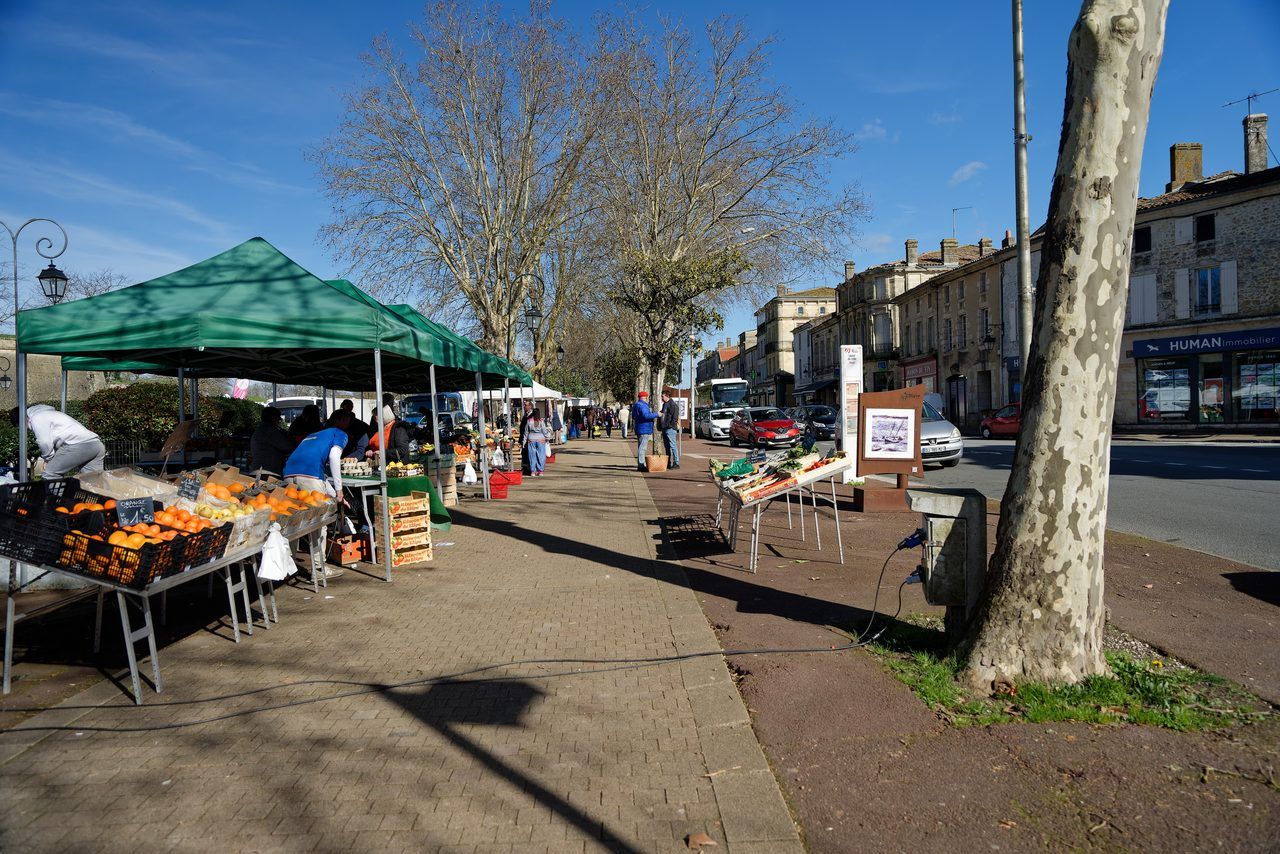 Marché de Blaye