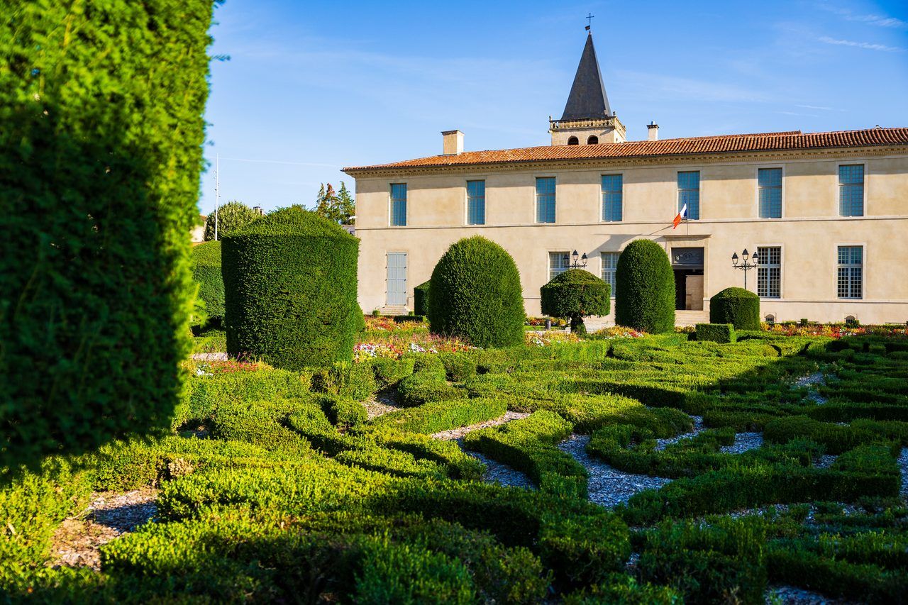 Que faire à Castres en 2026 : 15 expériences entre jardin à la française et chaos granitique