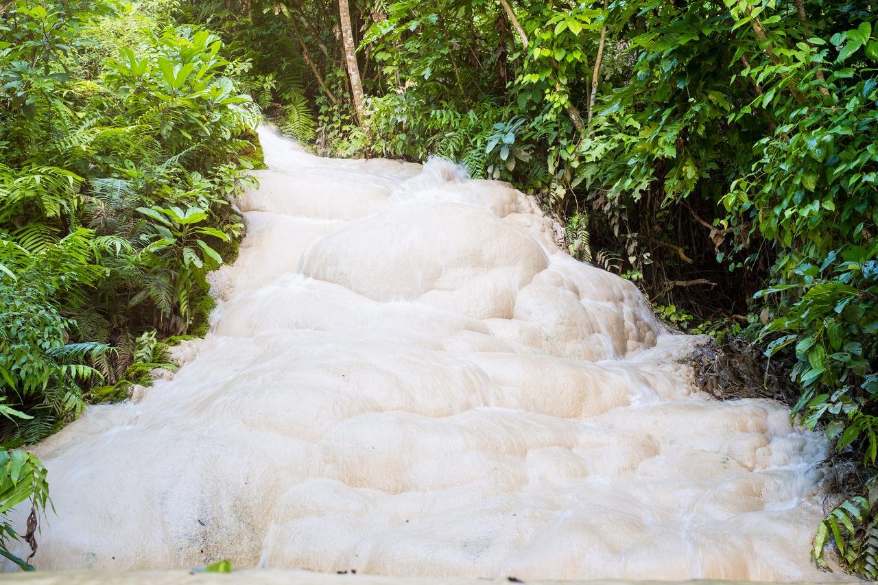 Cascades de Bua Thong