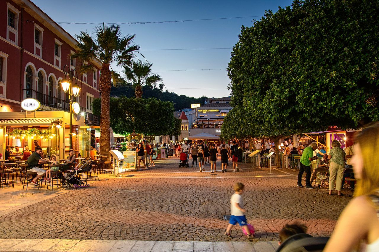 marché nocturne estival