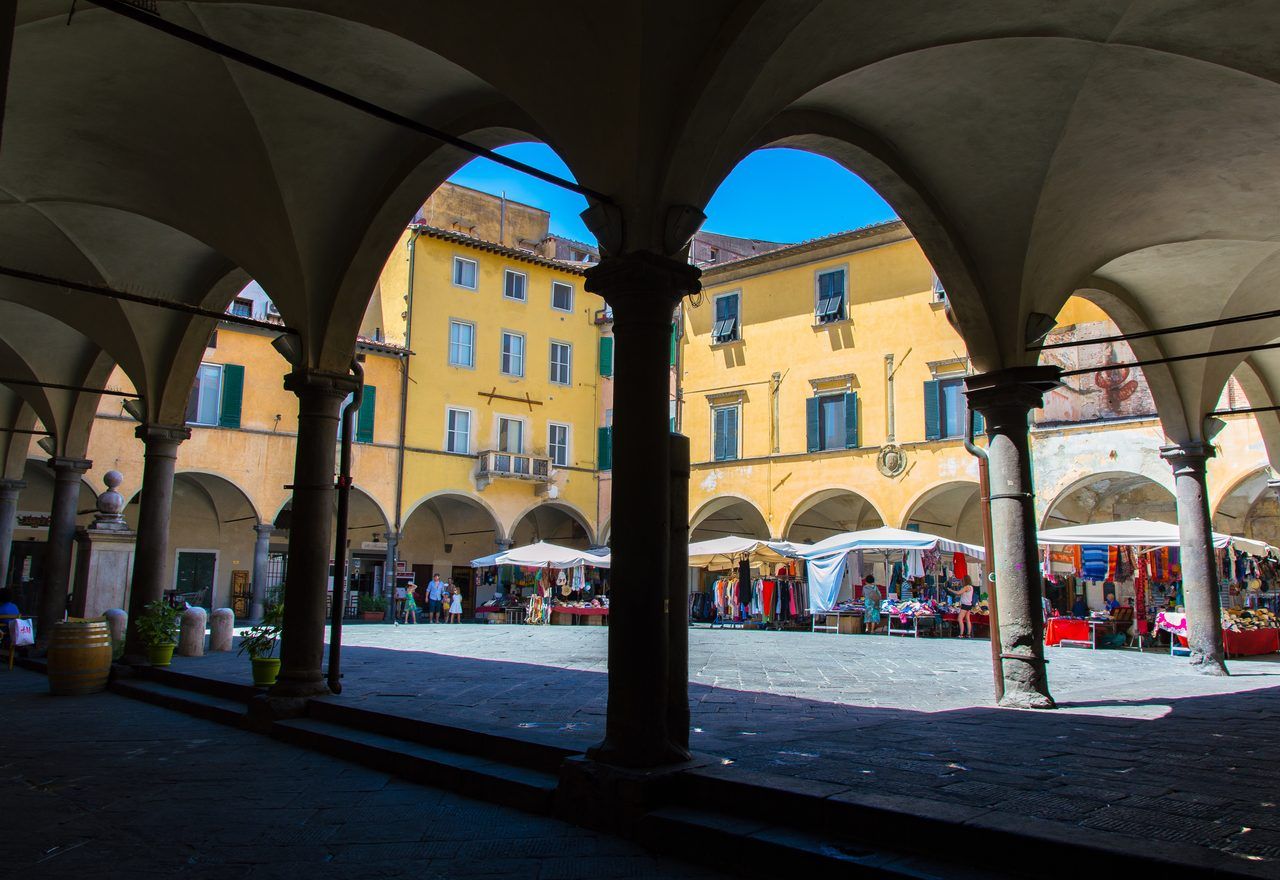 Piazza delle Vettovaglie