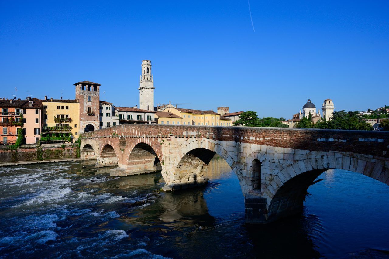 Ponte Pietra