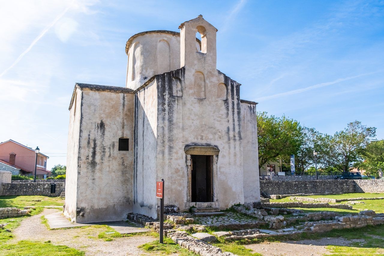 Église Sainte-Croix Nin