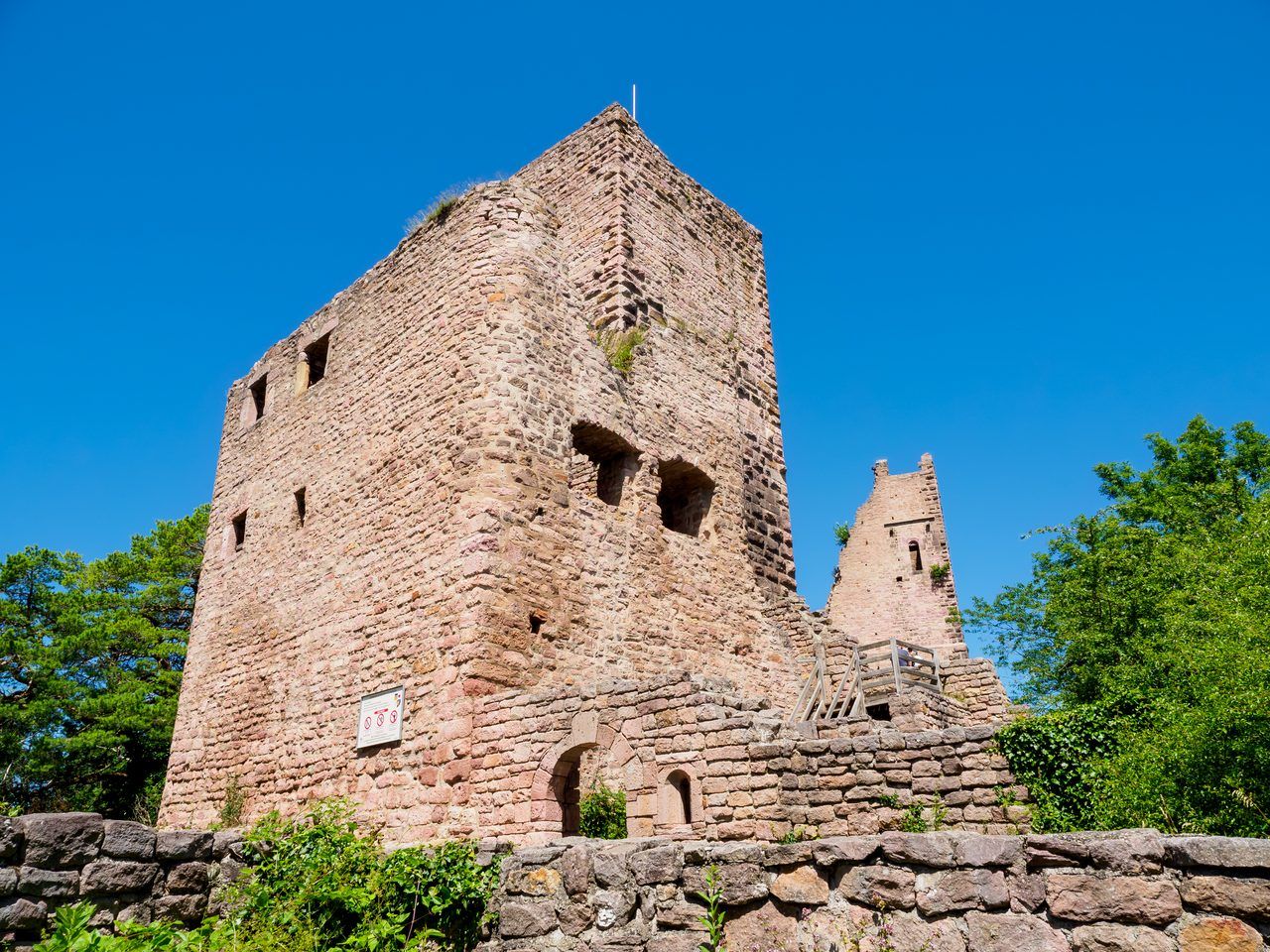 Châteaux du Haut-Eguisheim